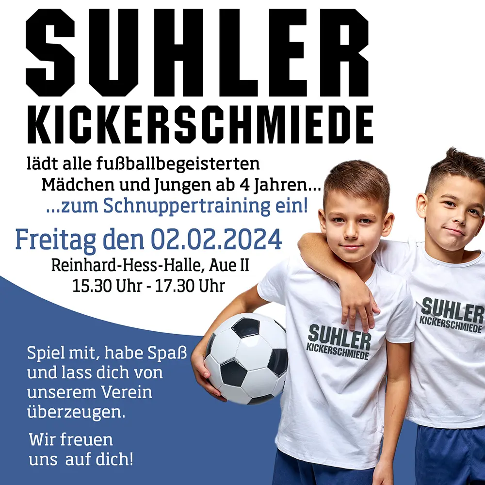 Zwei Jungen mit T-Shirts der Suhler Kickerschmiede mit Ball unterm Arm, Infos zum Schnuppertraining Februar 2024